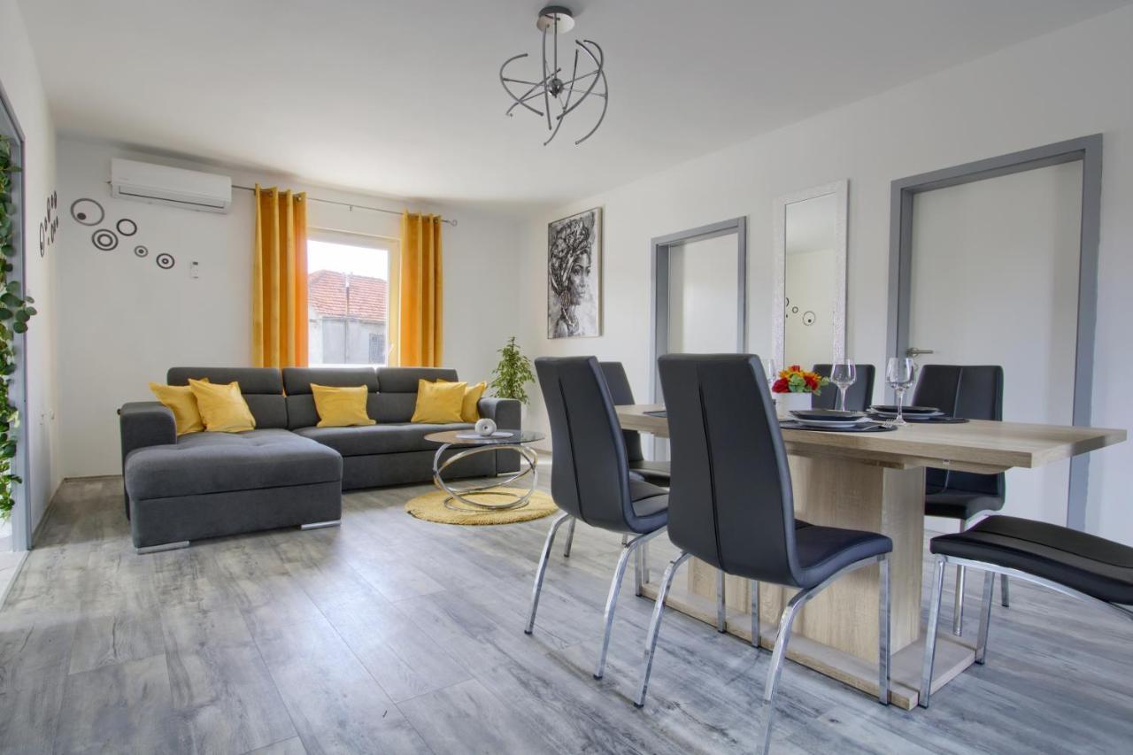 Apartments Villa Mihaela Banj Zewnętrze zdjęcie