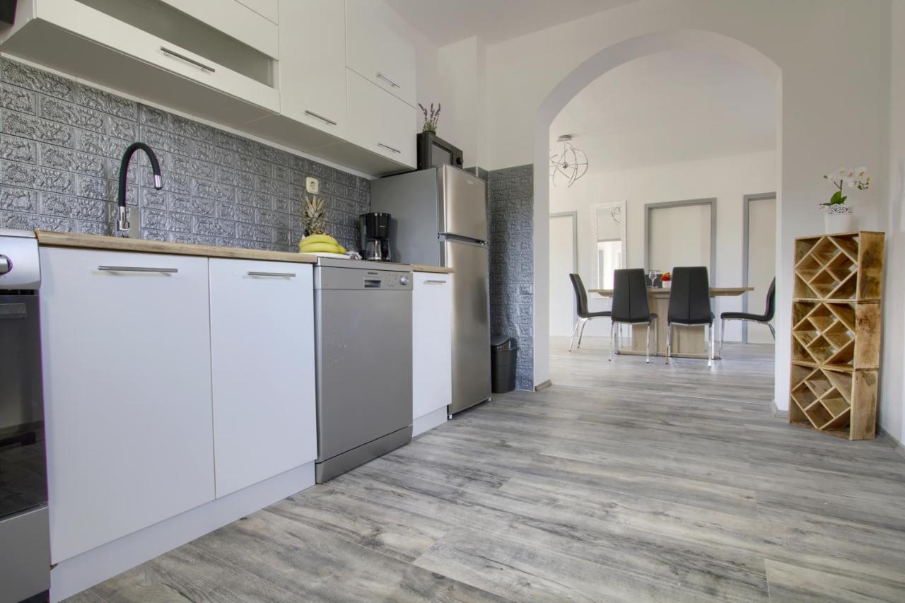 Apartments Villa Mihaela Banj Zewnętrze zdjęcie